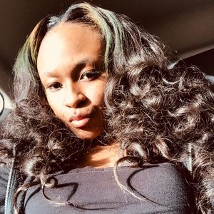 Meet your Posher, Tieona